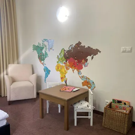 Malkia Orechova Poton