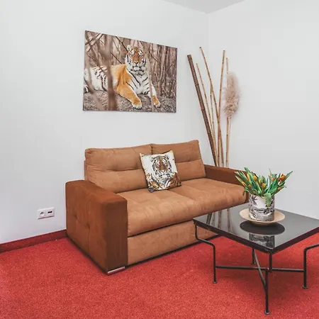 Malkia Orechova Poton