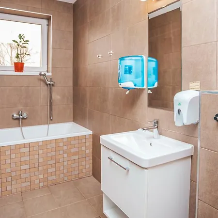 Malkia 3* Orechová Potôň