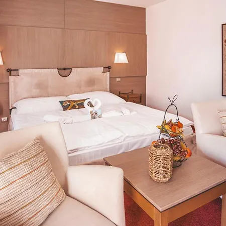 Malkia Guest house *