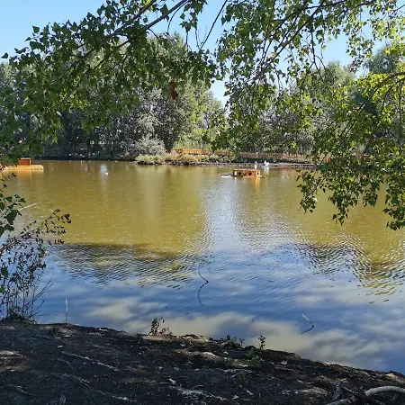 Malkia Orechova Poton